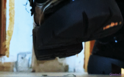 GiantessLive-Crushed_me_while_looking_for_me_2-4